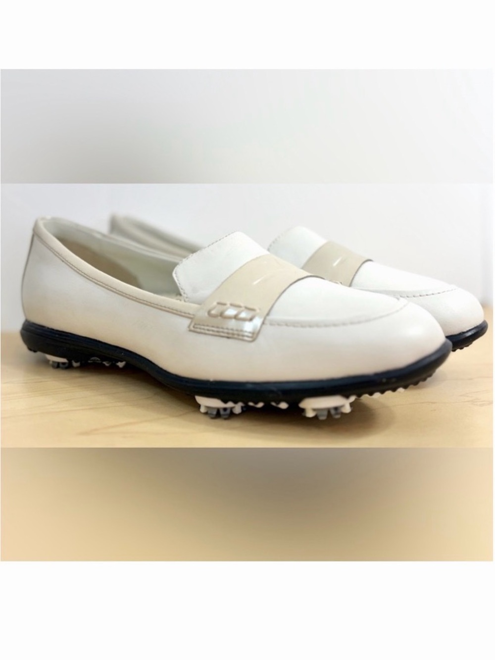 Callaway Women’s Leather Loafer Golf Shoes White Tan Slip On Size 7